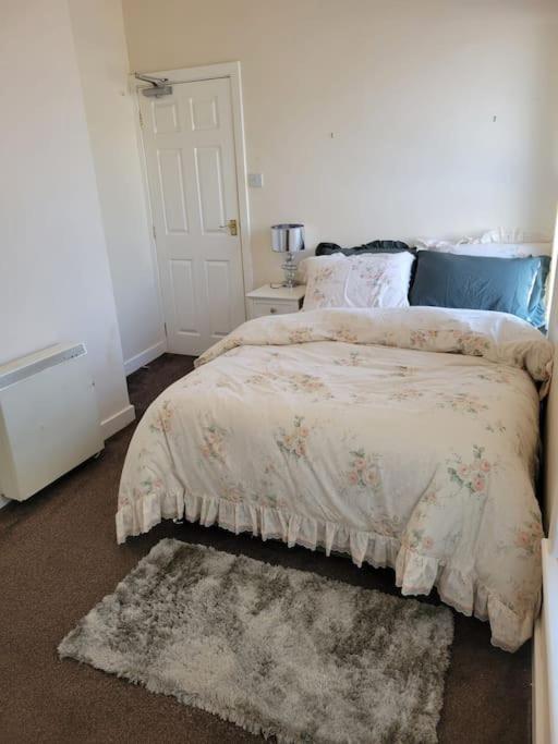 Apartment Cozy One-bedroom Flat ! *