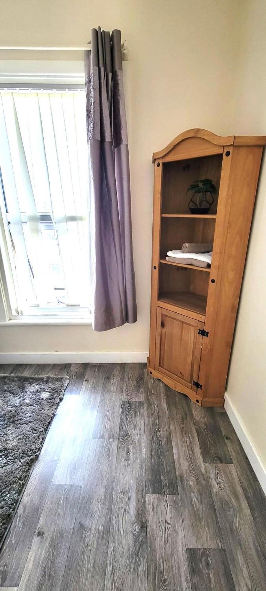 Cozy One-bedroom Flat !